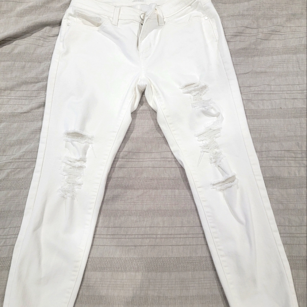 ANA white skinny ankle jeans